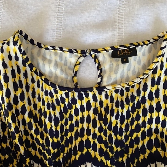 ILE New York yellow and navy shift dress with flared sleeves. - Picture 8 of 14